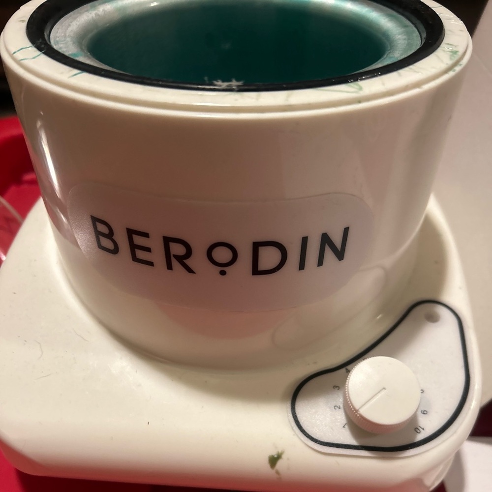 Berodin White Wax Warmer